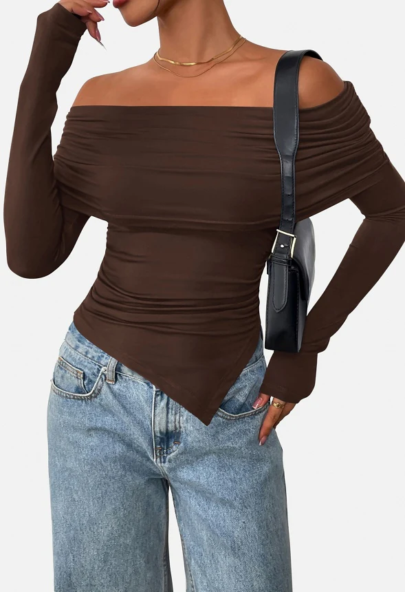 Fashion>>Clothing>>Tops & T-Shirts>>Blouses