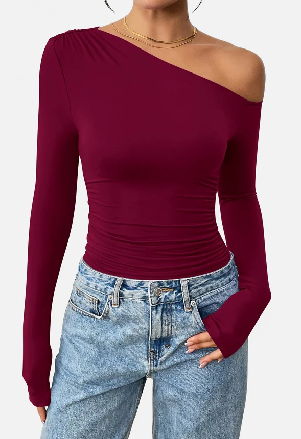 Fashion>>Clothing>>Tops & T-Shirts